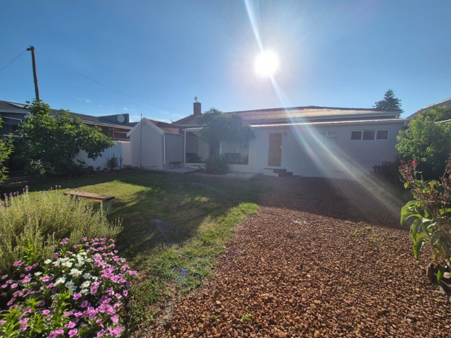 4 Bedroom Property for Sale in Albertinia Western Cape